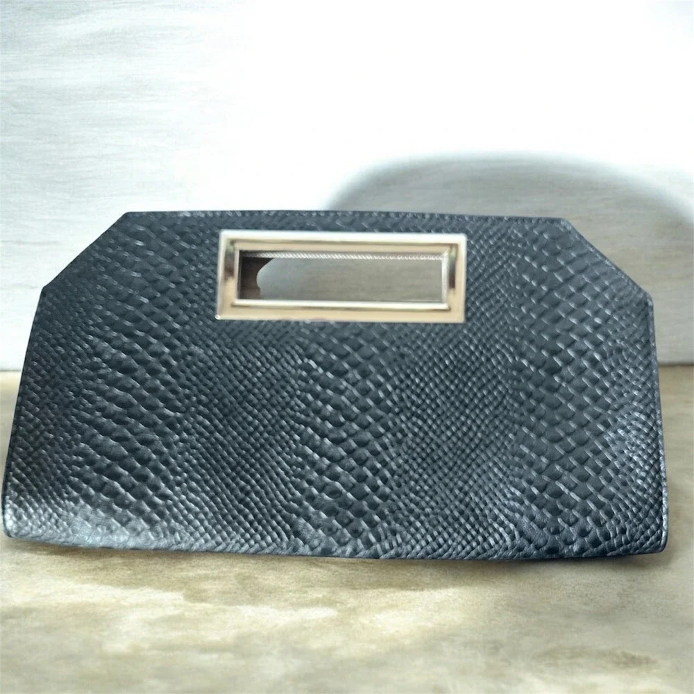 Express Black Faux Leather Snakeskin Clutch‎ Handbag Silver Handle Magnetic Y2K